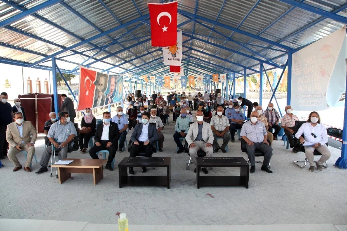 AK Parti Ahırlı ve Yalıhüyük ilçe kongreleri gerçekleştirildi