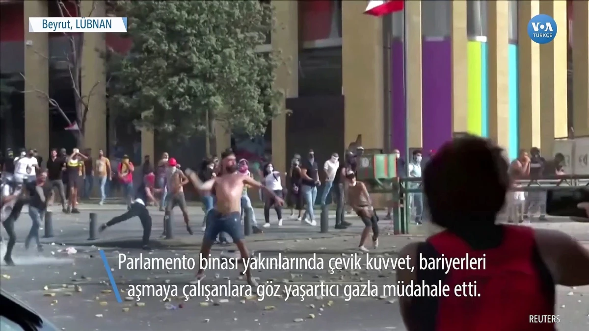 Beyrut\'ta "Öfke Günü"nde Şiddetli Protestolar