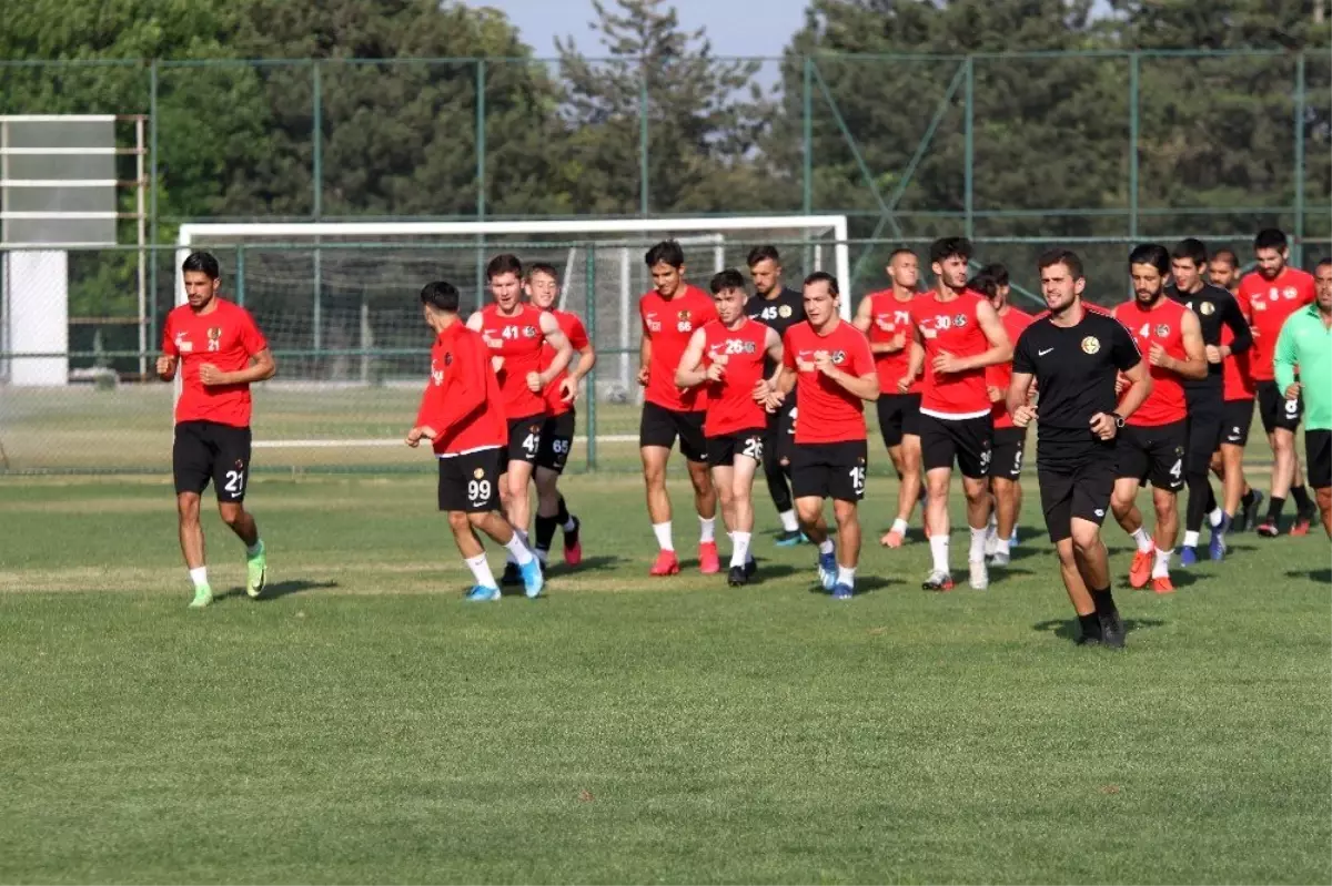 Eskişehirspor top başı yapıyor