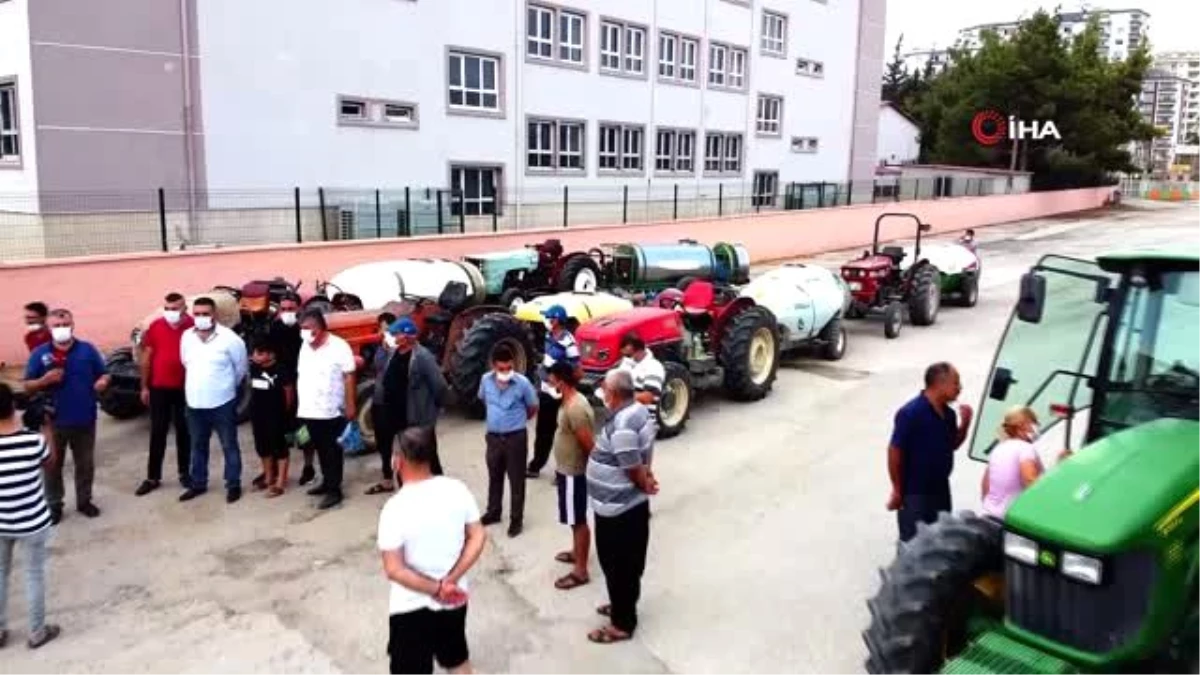 Son dakika haber | Kozanlı çiftçiler bu kez korona virüse karşı sokakları ilaçladı