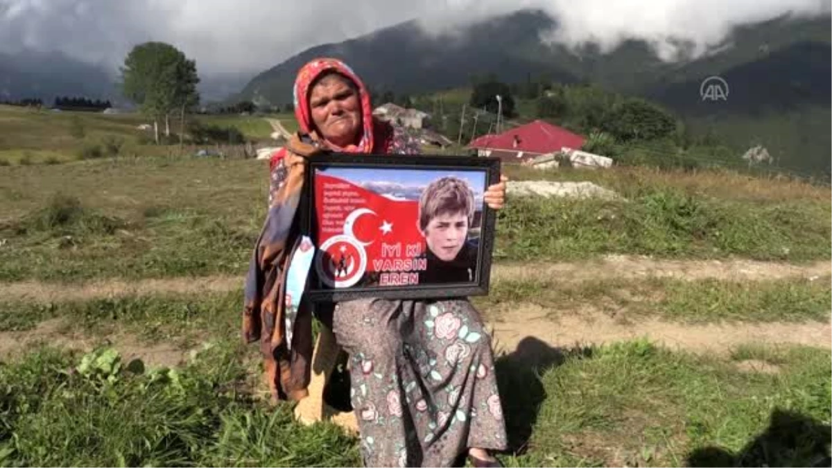 Şehit Eren Bülbül\'ün annesi: "Şehit yavrum tüm Türkiye\'nin acısı oldu" (2)
