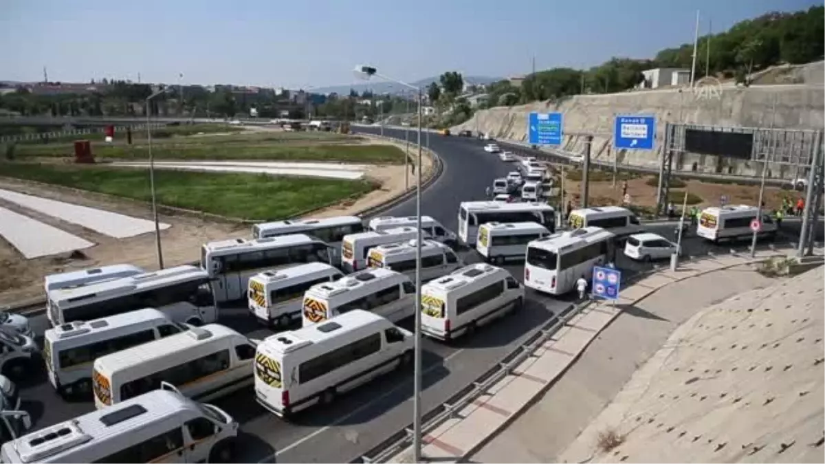 Servisçilerden, İzmir Büyükşehir Belediyesine "S Plaka" tepkisi