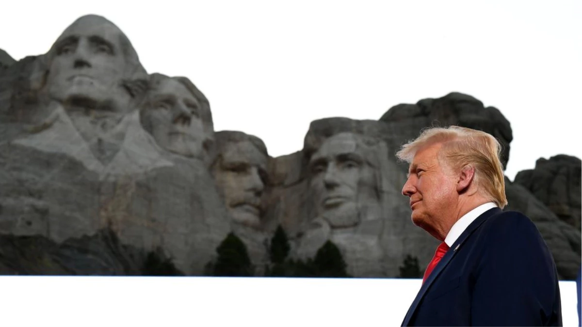 Trump: Rushmore Anıtı\'na heykelimin eklenmesi fena fikir değil