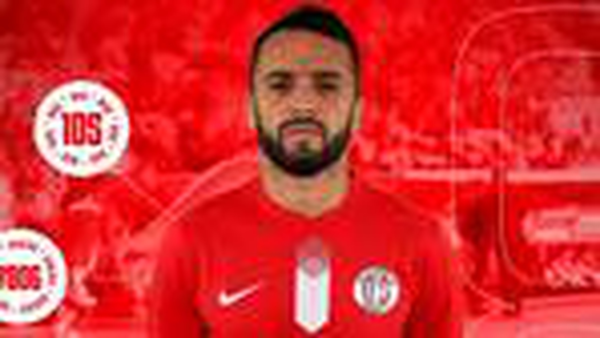 Antalyaspor\'da Charles ile yollar ayrıldı