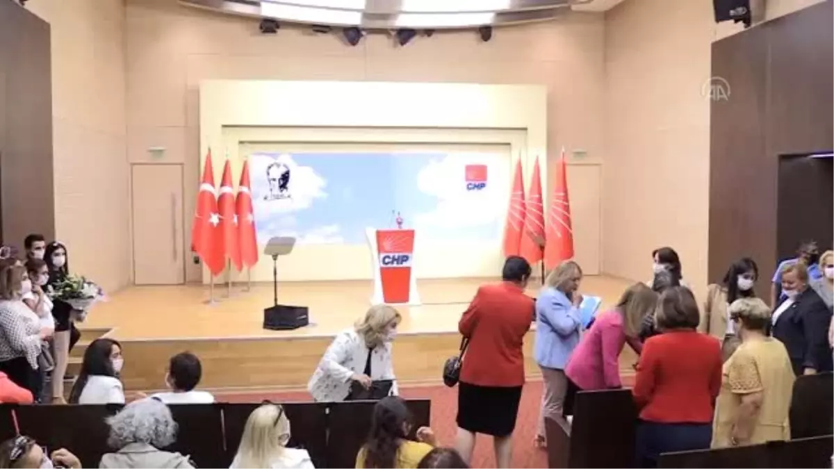 CHP Kadın Kollarında devir teslim