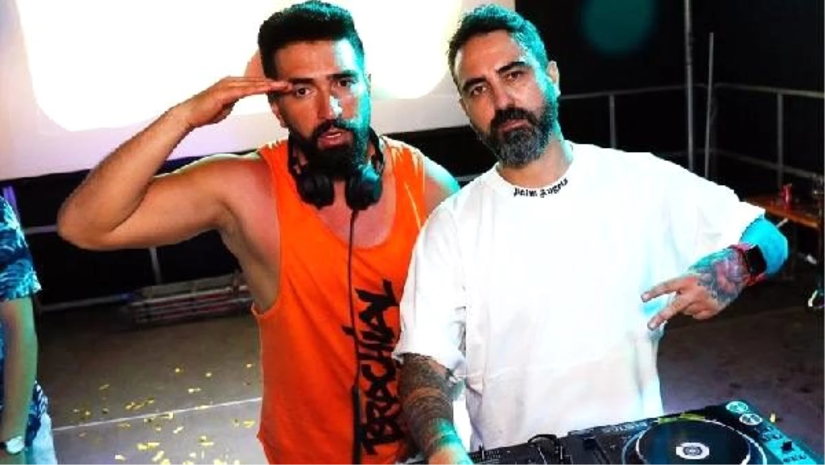 Türk DJ\'ler Murat Hendes ve Hakan Işık Avusturya\'da konser verdi