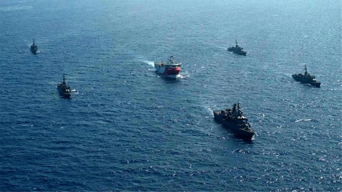Milli Savunma Bakanlığı, Doğu Akdeniz\'de gerginlik yaşadığımız Yunanistan\'a savaş gemileriyle gözdağı verdi