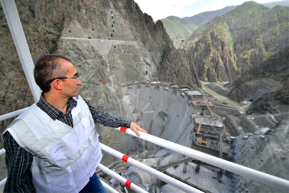 Yusufeli Barajı\'nın tamamlanması için son 50 metre