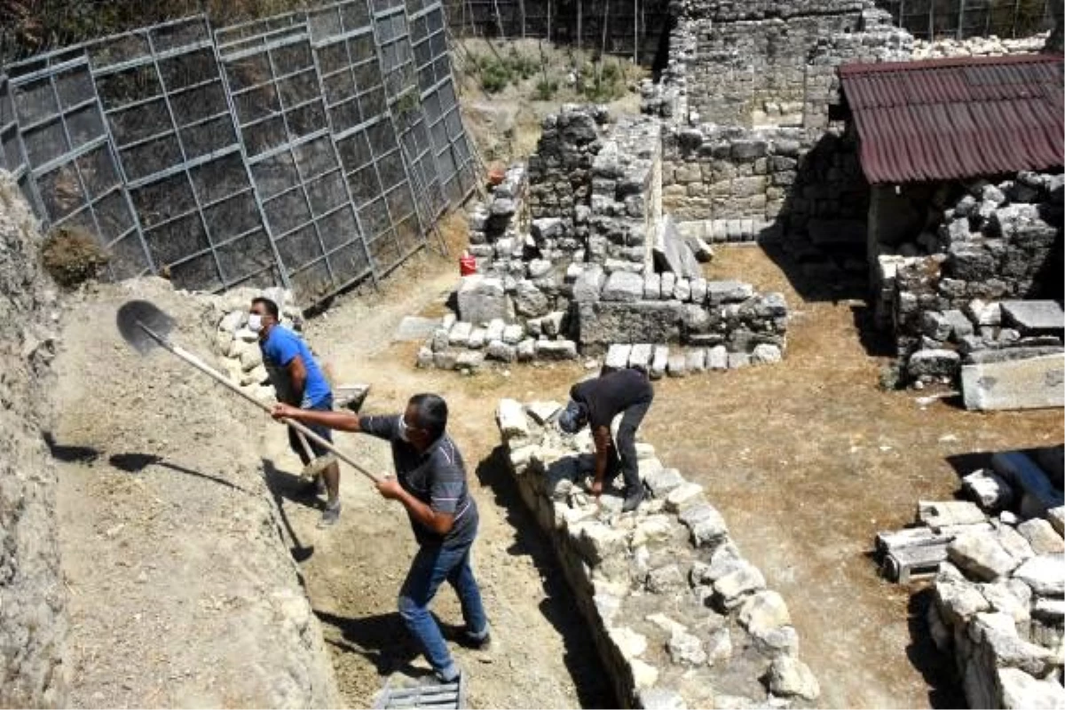 Aziz Nikolaos Anıt Müzesi\'nde kazılar başladı