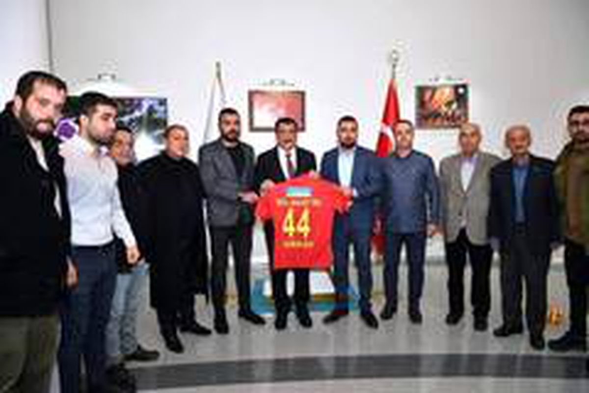 Derebeyleri\'nden Gürkan\'a teşekkür