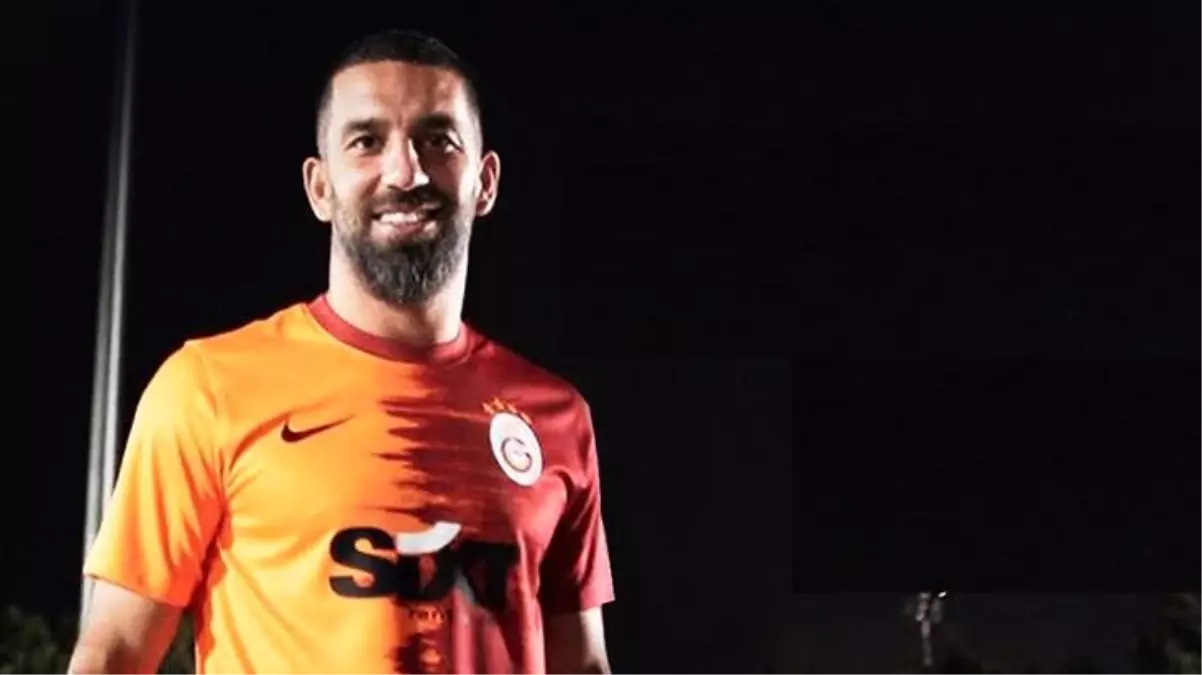 Galatasaray\'a transfer olan Arda Turan\'dan Başakşehir itirafı: Kariyerim için doğru karar değildi, hataydı