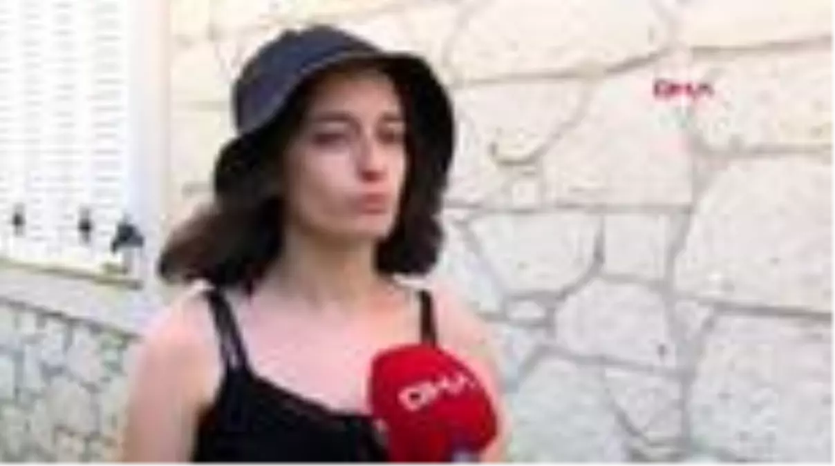 İZMİR Üniversiteli Zümra, doğada çözünebilen yenilebilir plastik üretti