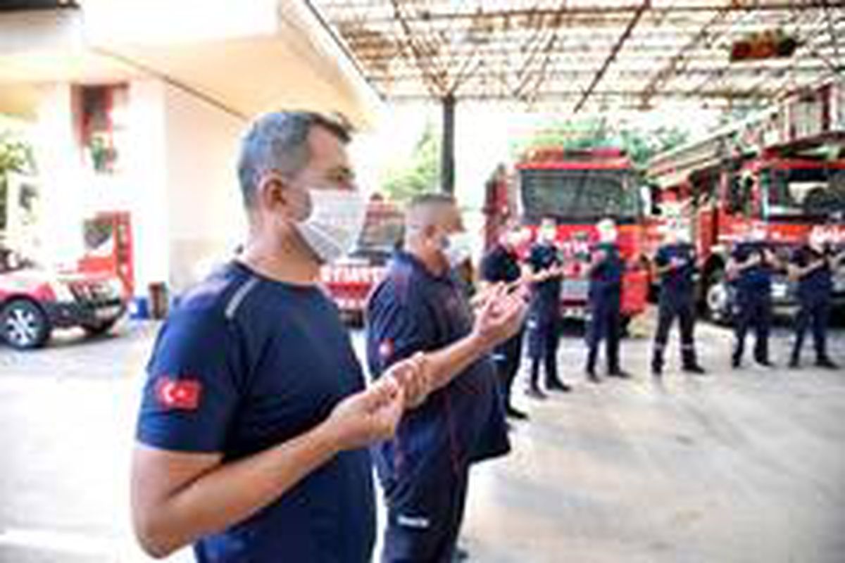 Son dakika haberi! Manisa\'nın alev savaşçıları güne dualarla başlıyor