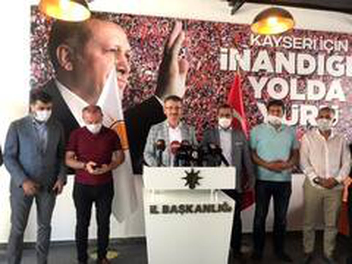 AK Parti İl Başkanı Çopuroğlu, "Darbe rüyası görenlerin korkulu rüyası olduk"