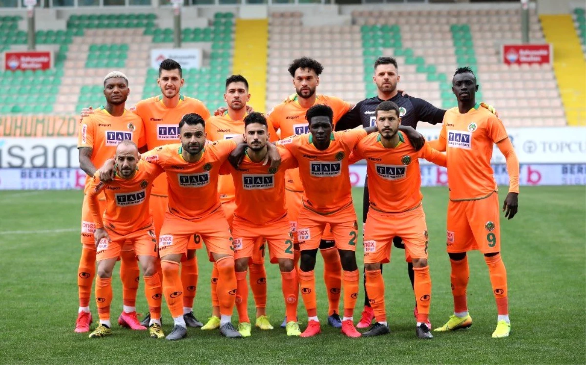 Alanyaspor\'da 10 ayrılık