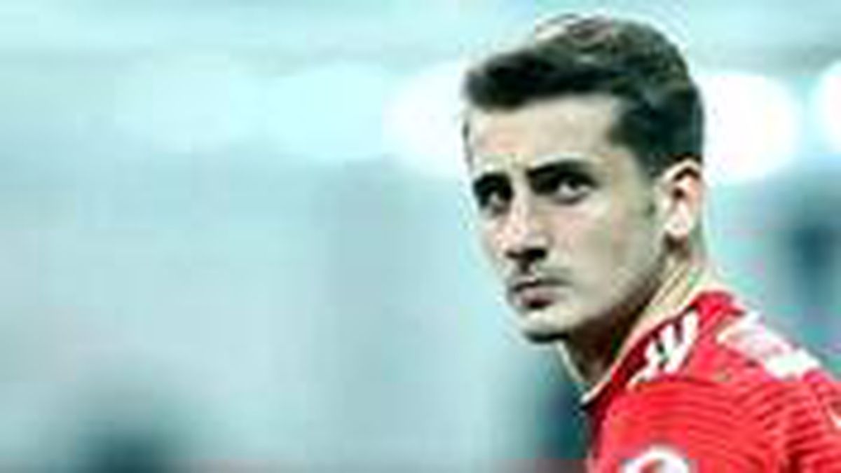 Galatasaray, yetiştirme bedeli ödememek için Kerem Aktürkoğlu transferini henüz açıklamadı