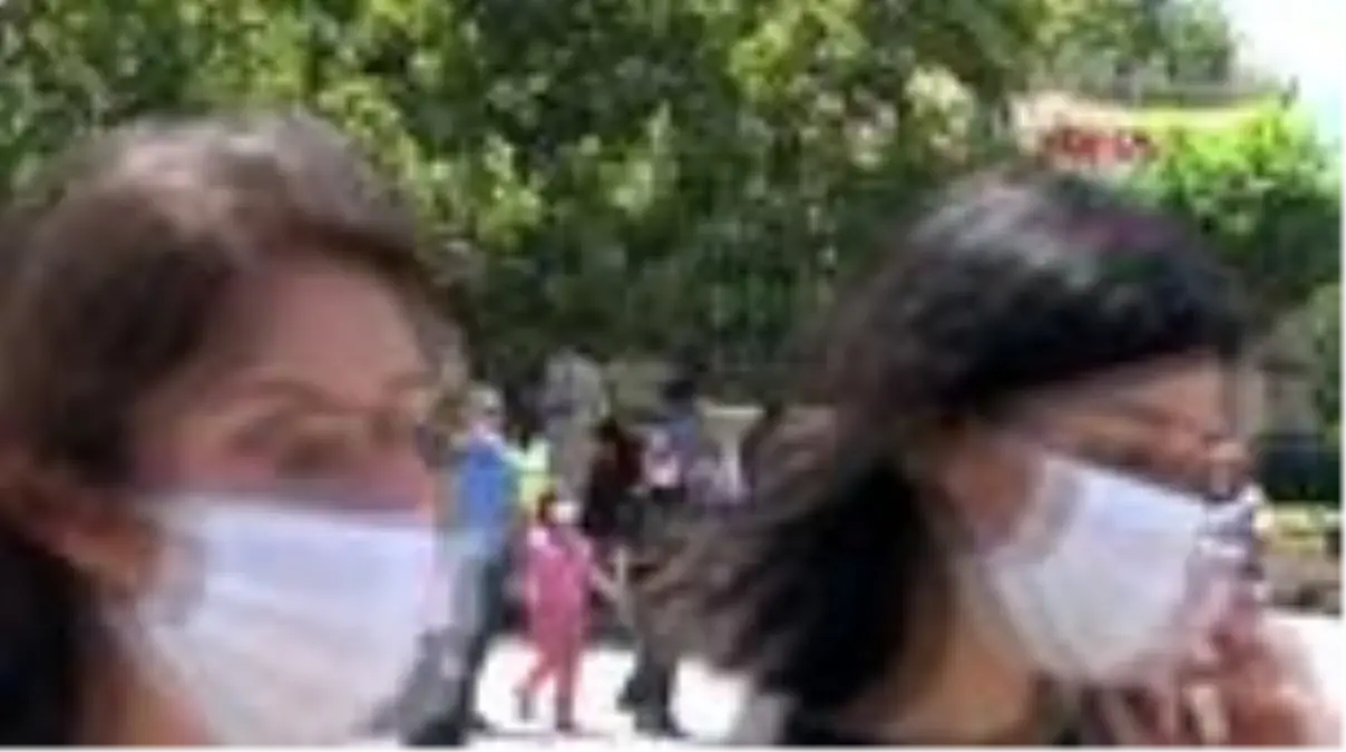 İZMİR Güneşin hem sıcağı hem de ışınları tehlikeli