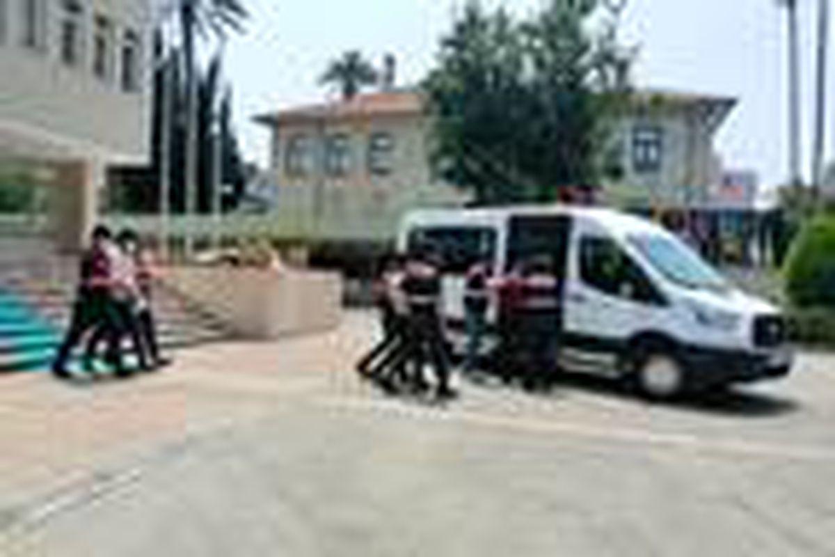 Son dakika haberi! Mersin\'de terör operasyonu: 4 gözaltı
