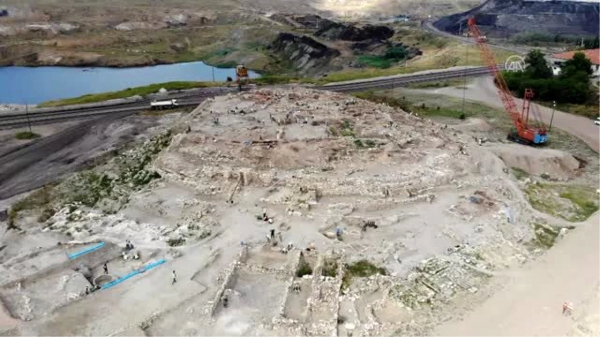 Seyitömer Höyüğü\'nde kazılar bölge tarihine ışık tutuyor