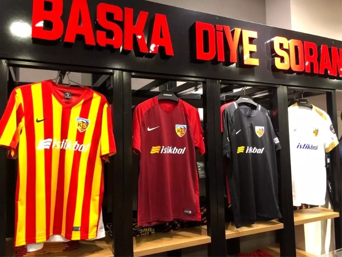 Erciyes Anadolu Holding ile Kayserispor sponsorluk yeniledi