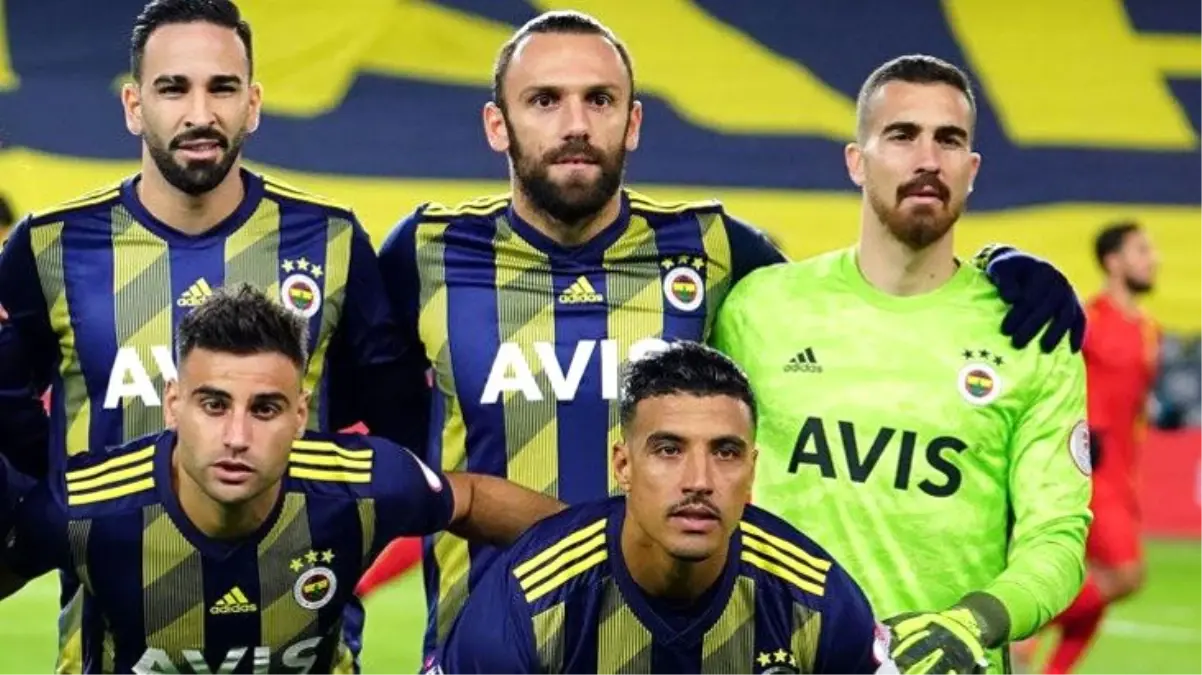 Fenerbahçeli Deniz Türüç ile kaleci Harun Tekin Kasımpaşa yolunda