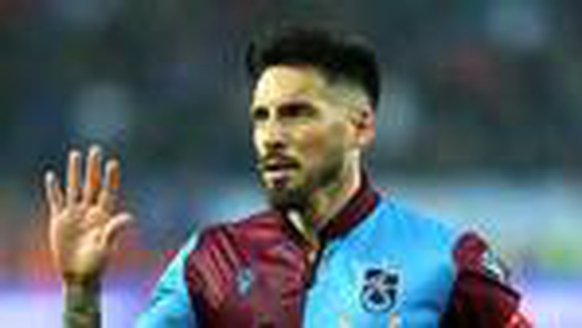 Jose Sosa\'nın menaje\'i İstanbul\'da! Galatasaray ve Trabzonspor...