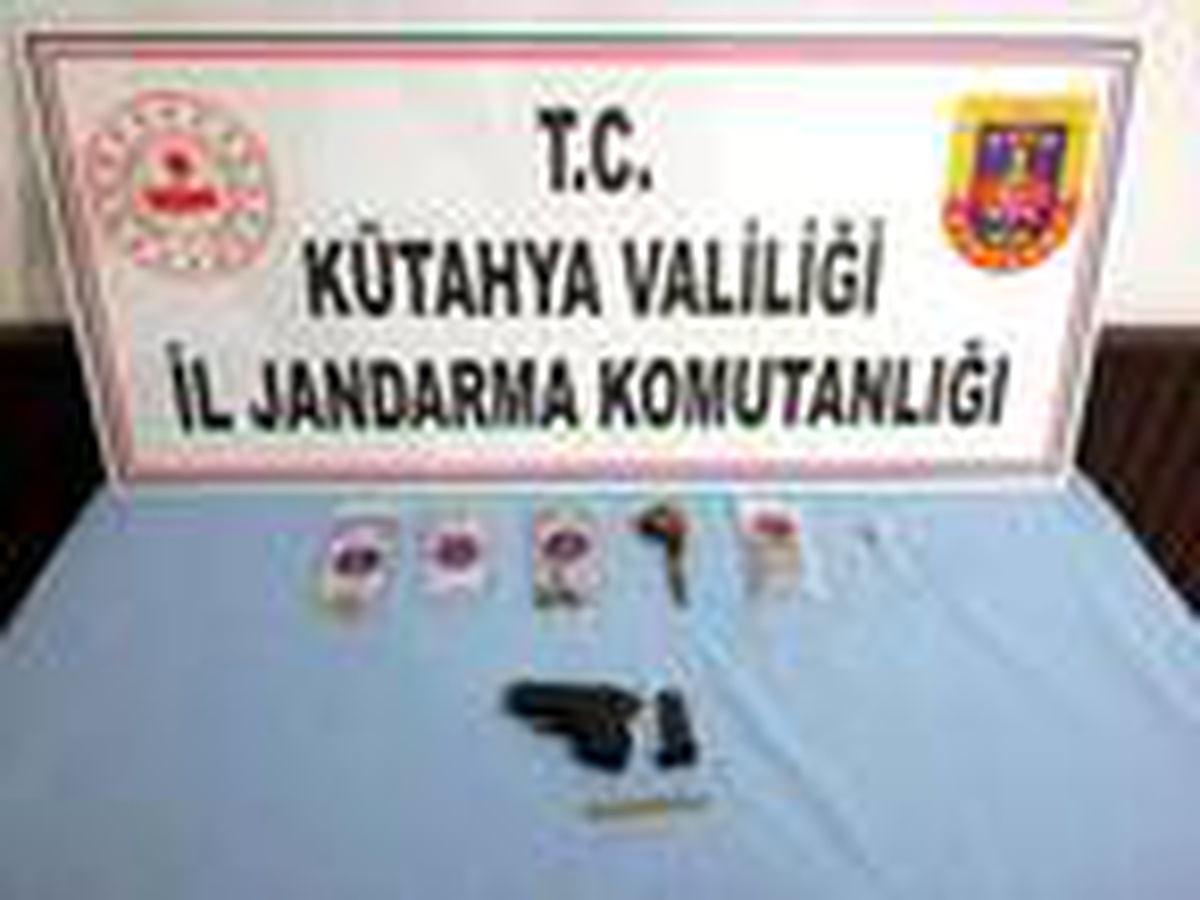 Son dakika haberi... Kütahya\'da uyuşturucu ticaretine 3 tutuklama