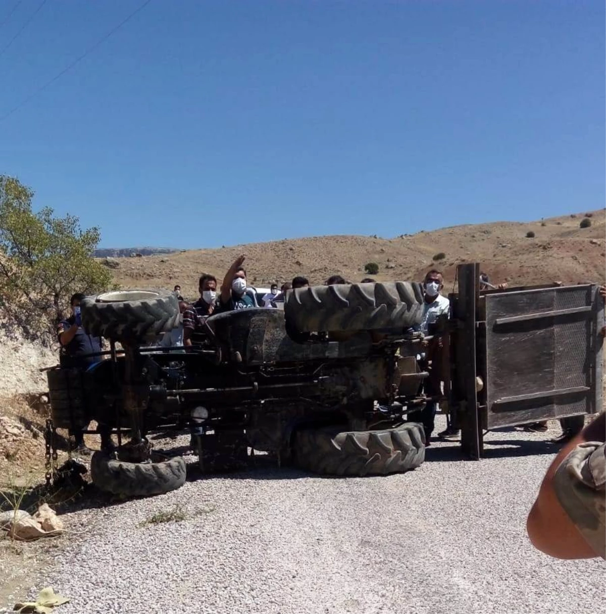 Son dakika haber | Malatya\'da devrilen traktörün altında kalan sürücü öldü