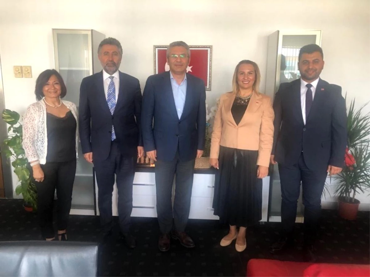 Başkan Sandal, CHP Genel Başkanı Kılıçdaroğlu\'nu ziyaret etti