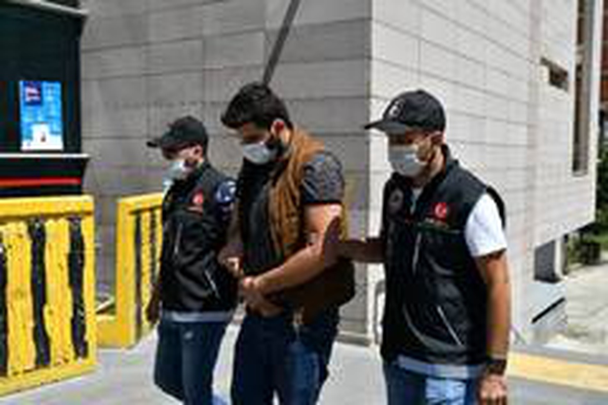 Son dakika! Eskişehir\'e ilk kez sıvı metamfetamin getiren şüpheli adliyede