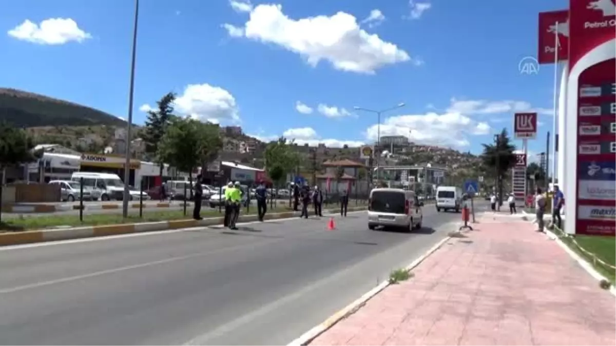 Son dakika... Otomobilin çarptığı bisikletin sürücüsü öldü