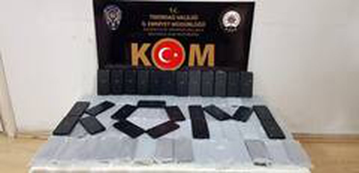Son dakika haberi: Tekirdağ\'da 100 adet kaçak cep telefonu ele geçirildi