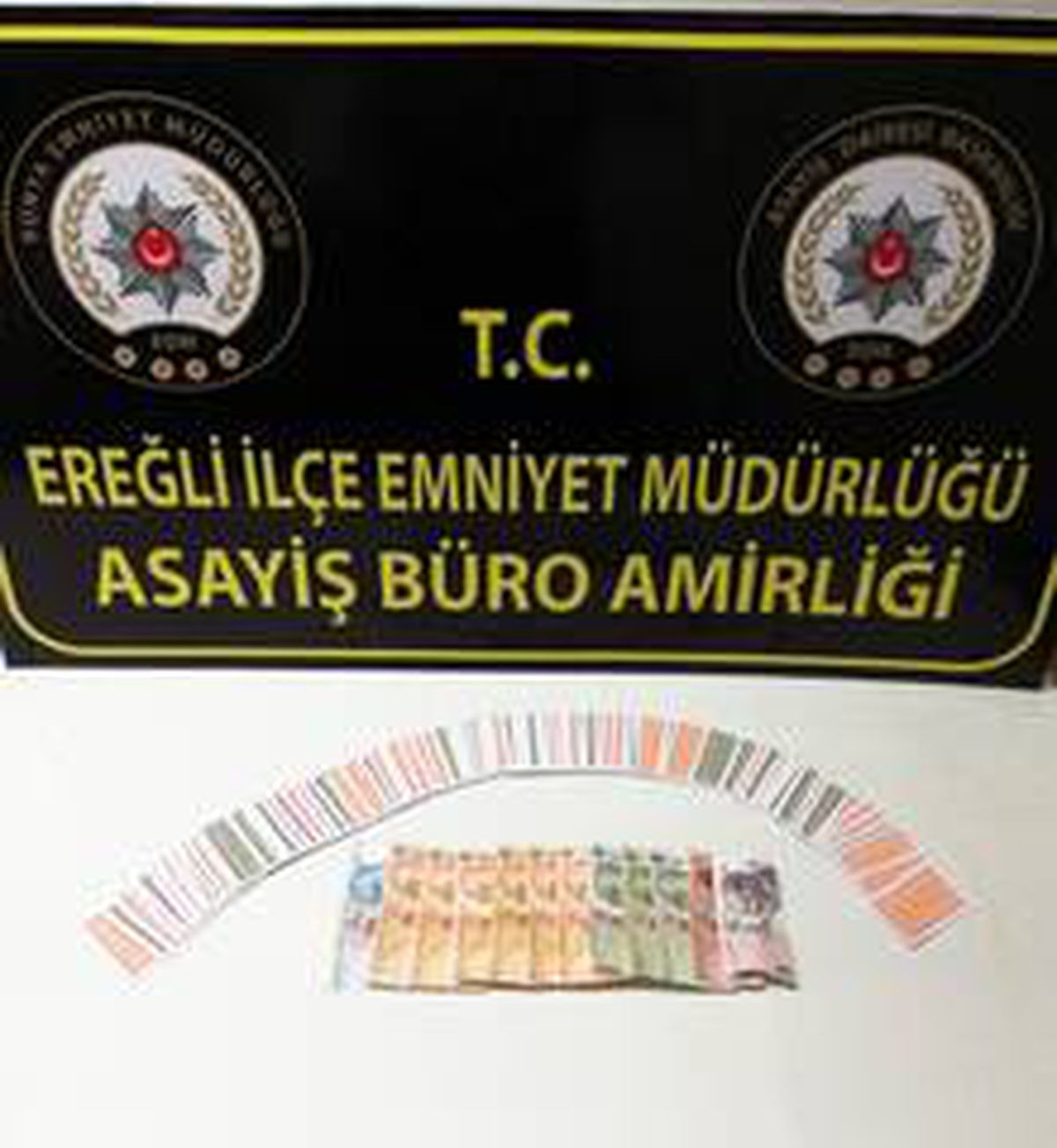 Son dakika... Ereğli\'de kumar ve aranan şahıslar operasyonu