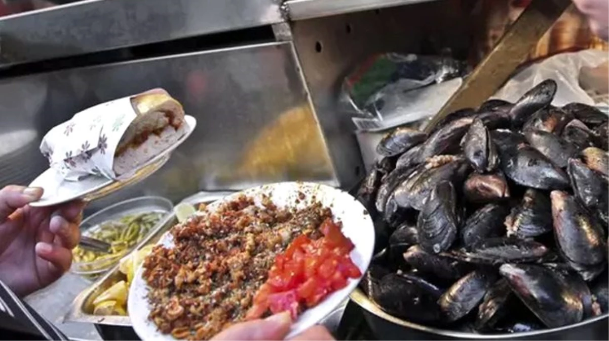 İstanbul\'da yapılan araştırmada sokakta satılan yiyeceklerin insan sağlığını tehdit ettiği ortaya çıktı