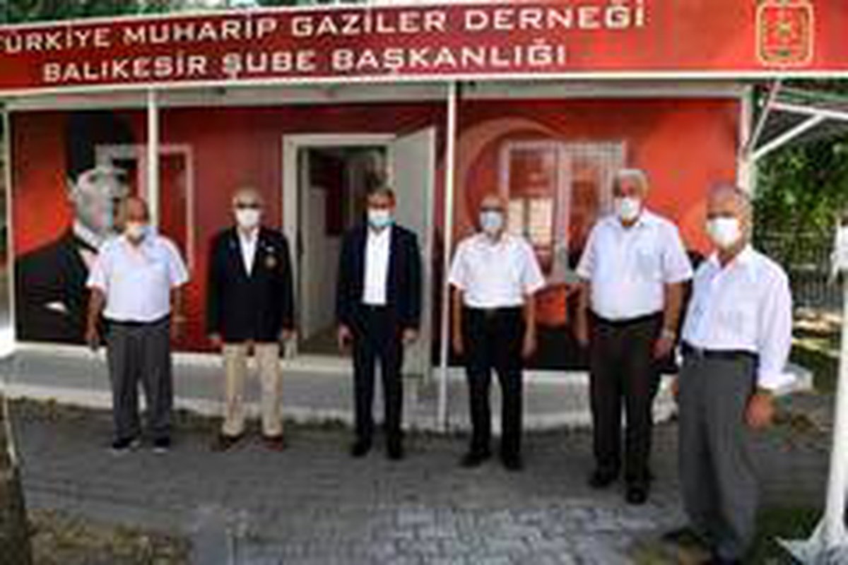Son dakika! Vali Şıldak, şehit aileleri ve gazi derneklerini ziyaret etti