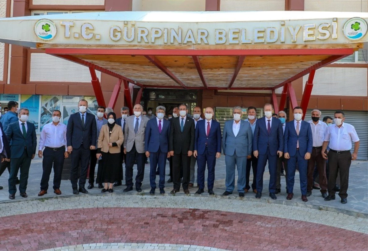 Bakan Karaismailoğlu\'ndan Gürpınar Belediyesi\'ne ziyaret