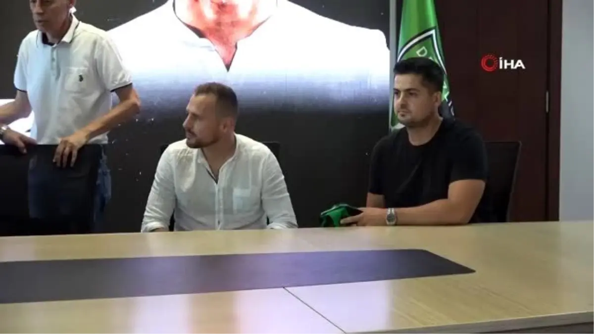 Denizlispor, Marvin Bakalorz ile 2 yıllık sözleşme imzaladı