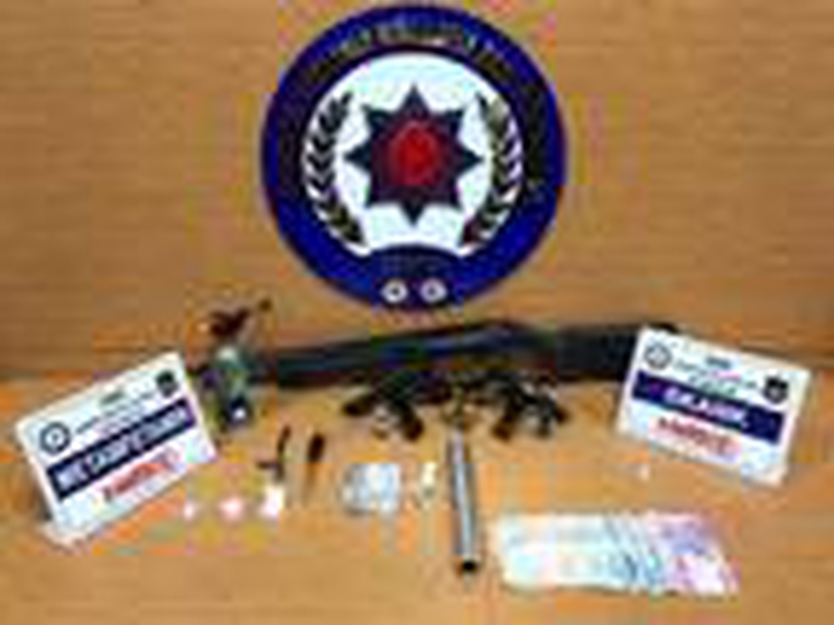 Son dakika! İzmir\'de uyuşturucu tacirlerine operasyon; 5 gözaltı