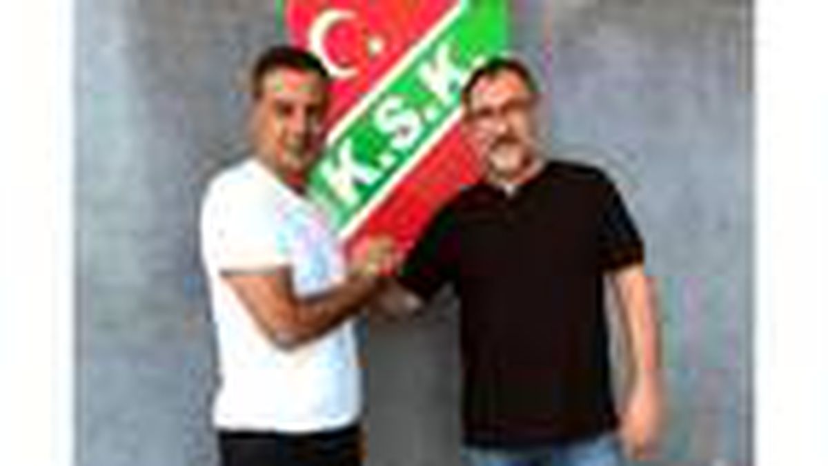 Karşıyaka\'da Tolungüç imzayı attı