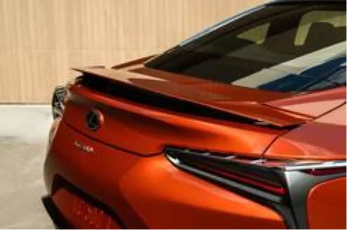 Lexus LC\'ye yeni renk seçeneği