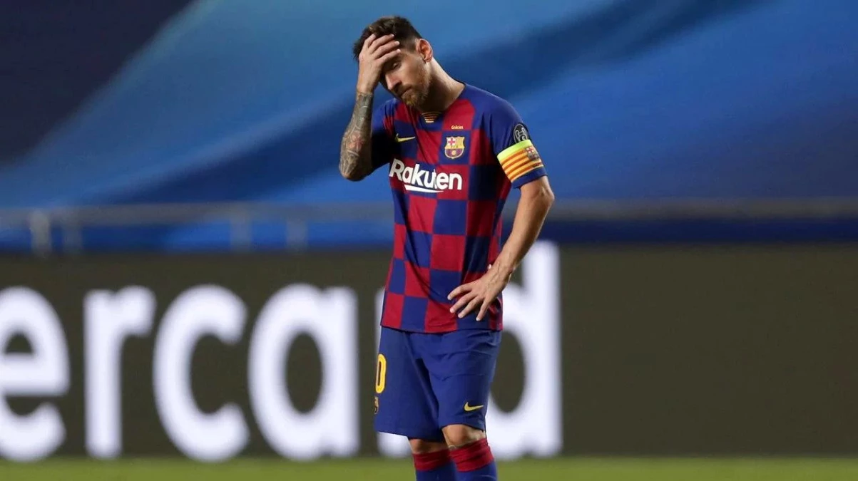 Messi, Barcelona\'dan ayrılma kararını yönetime bildirdi