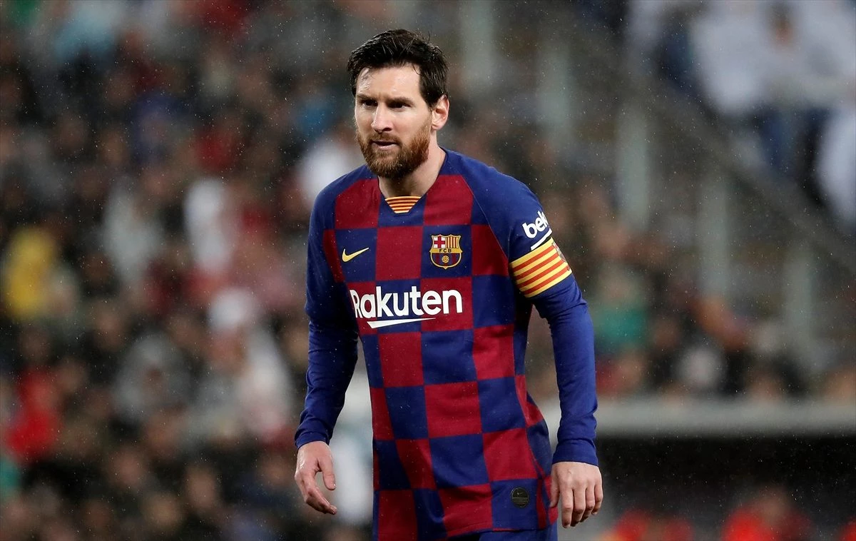 Barcelona, Lionel Messi için 450 milyon euro bonservis bedeli istiyor