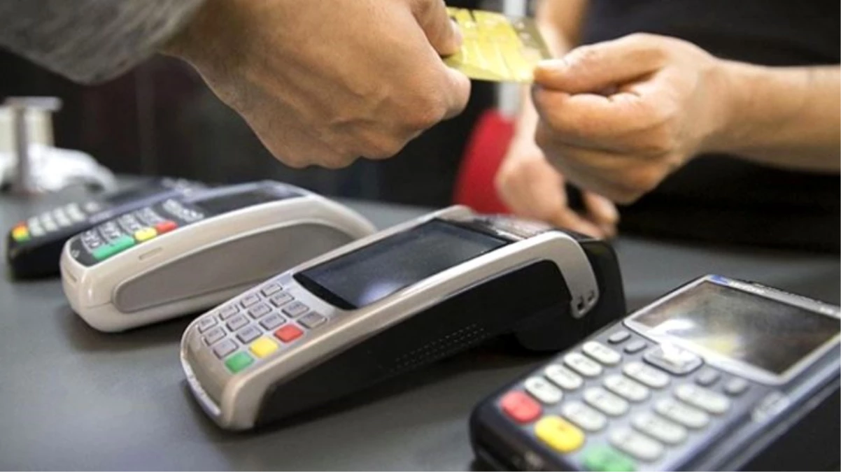 Kredi kartı kullanımıyla ilgili emsal karar: Müzakeresiz kesilen aidatlar geri alınabilecek