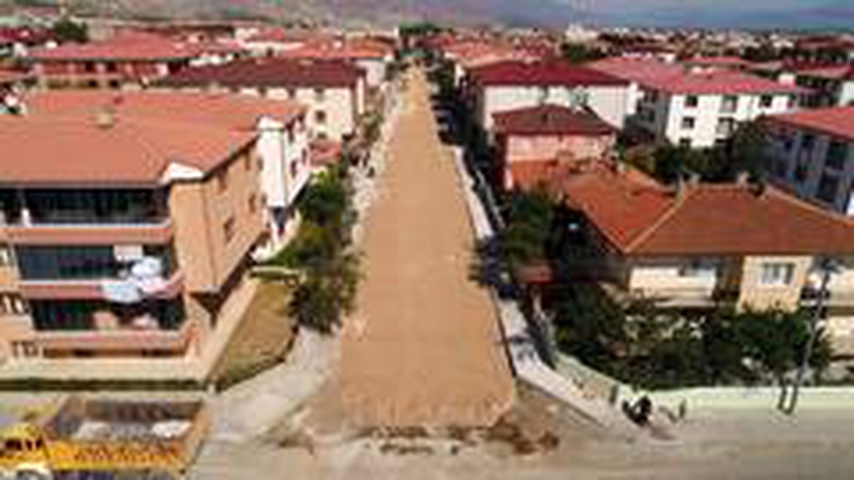 Yol genişletme çalışmaları sürüyor