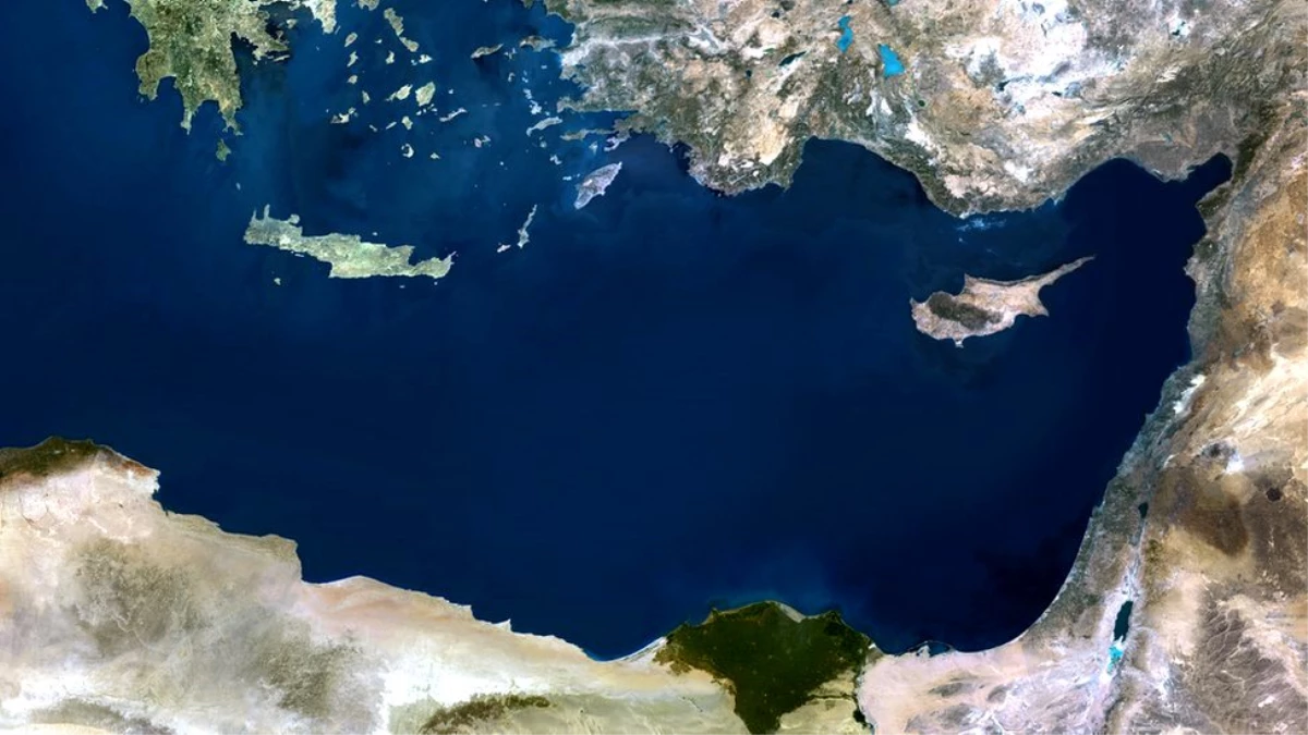 Doğu Akdeniz: Kathimerini gazetesinden \'Yunan gemisiyle sürtüşen Kemal Reis fırkateyninde çatlak...