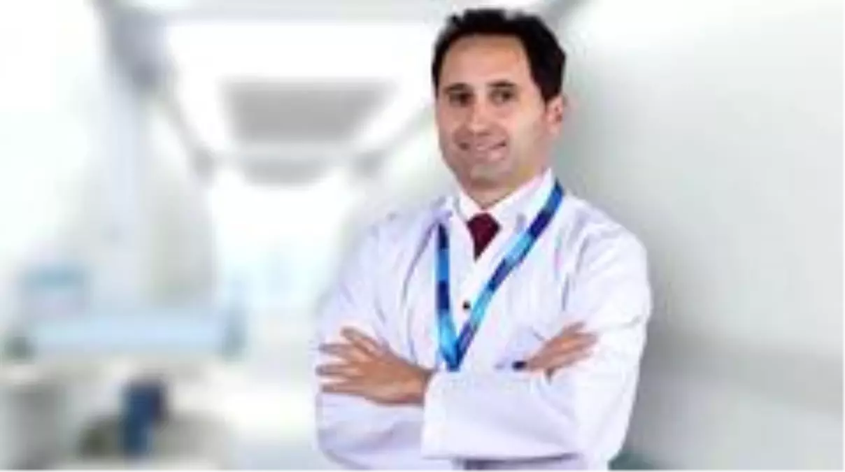 Göz kapağı estetiğiyle daha genç görünmek mümkün