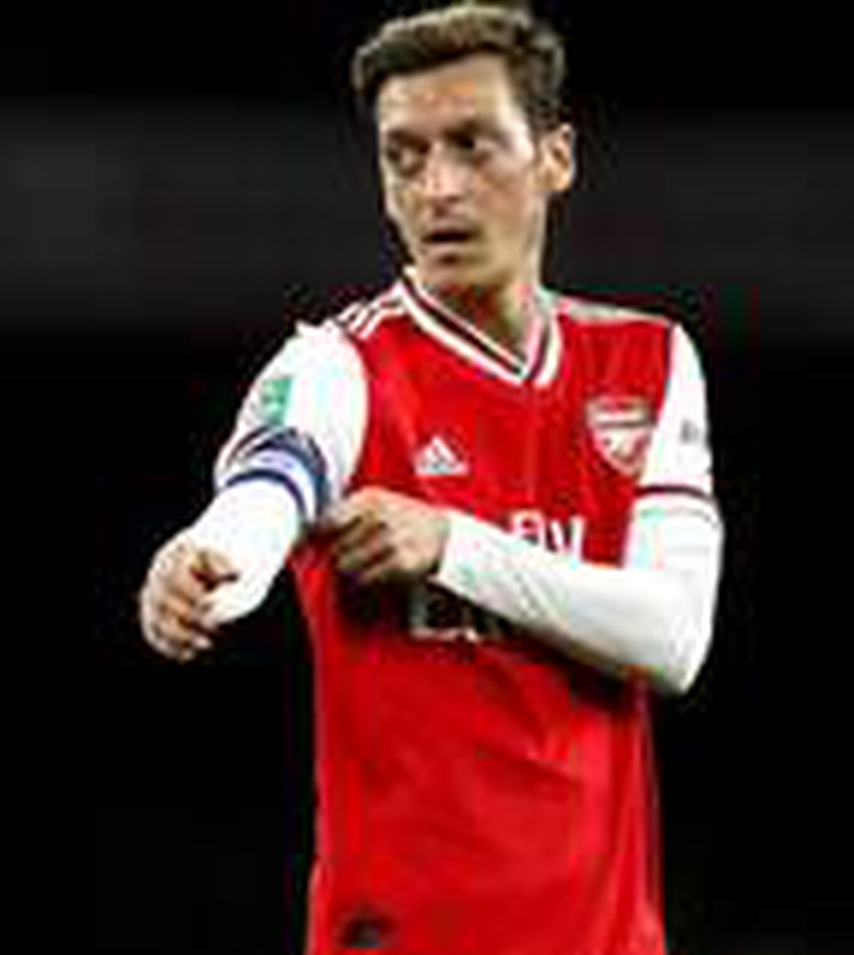 Mesut Özil: Arsenal\'de oynamak önceliğim