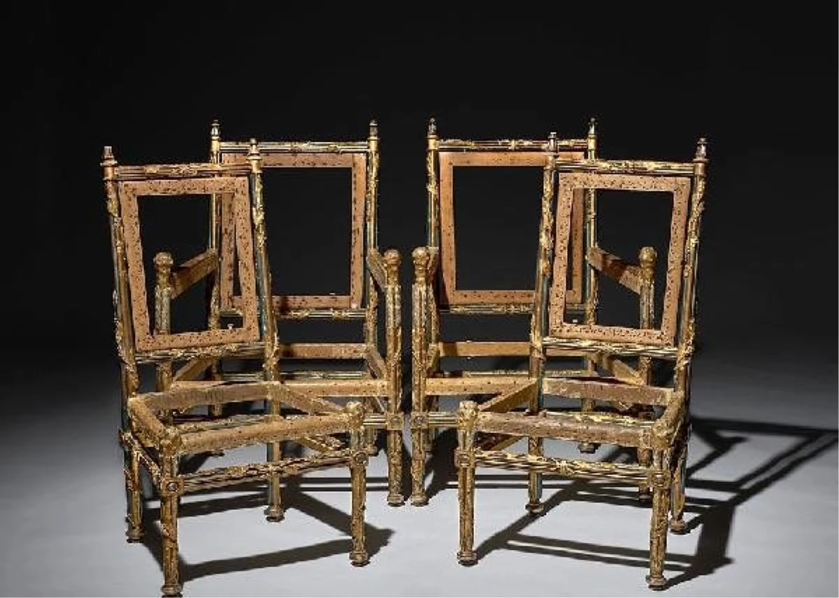 Fransa Kralı 16\'ncı Louis\'in kardeşine ait 4 sandalye 1 milyon pounda satıldı
