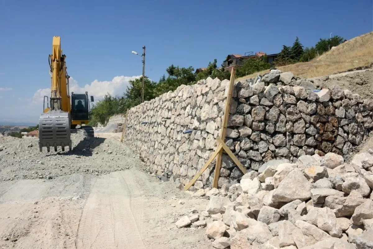 Hilaltepe caddesi genişletiliyor