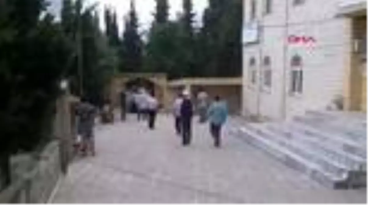 Sokak ortasındaki cinayette hayatını kaybeden Hüsame Ünveren, toprağa verildi